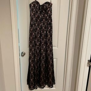 Hailey Adrianna Papell strapless dress